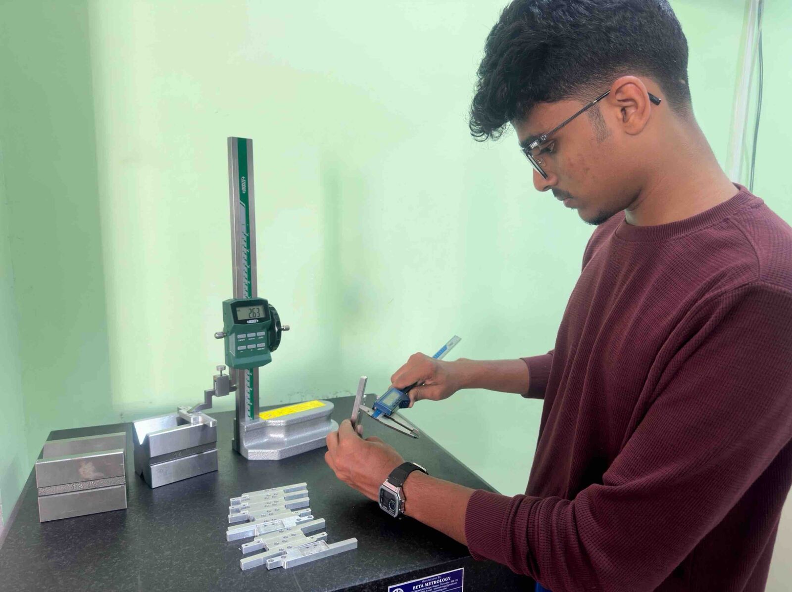 Slip gauge blocks and measuring standards
